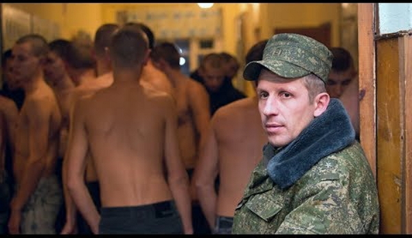 Рэкет, проститутки и хомут с иглами. Что скрывается за стенами казарм армии Беларуси