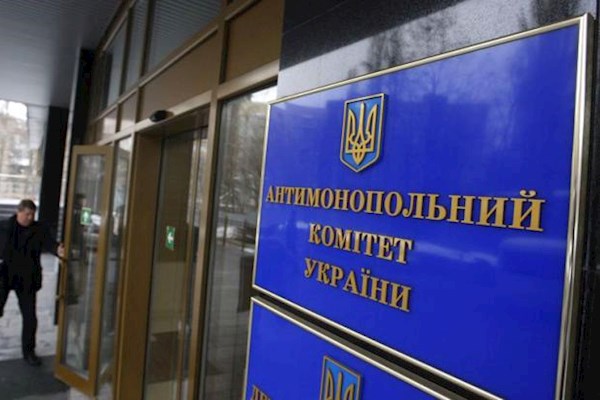 "Нищему" сотруднику АМКУ подарили огромную квартиру за 2,6 млн