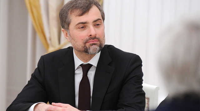 Философ Андрей Ашкеров объясняет Владиславу Суркову, почему Россия — не Америка