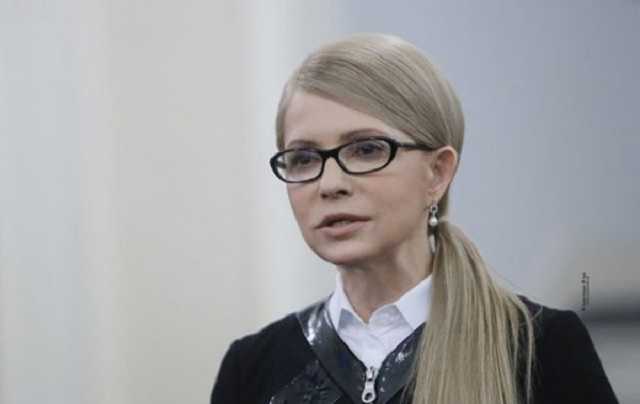 Блондинка на лабутенах: Тимошенко застукали по дороге к Коломойскому