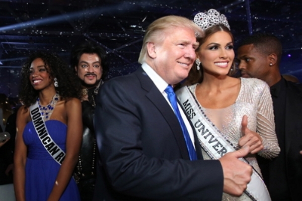 Многочисленные "Кати Муму" штурмовали номер Трампа в Москве