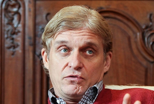 Американский агент Тиньков избавляется от своего детища по ускоренной процедуре