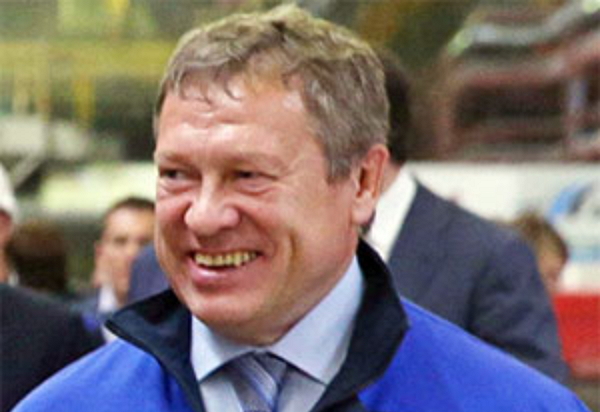 Мечел выводит деньги