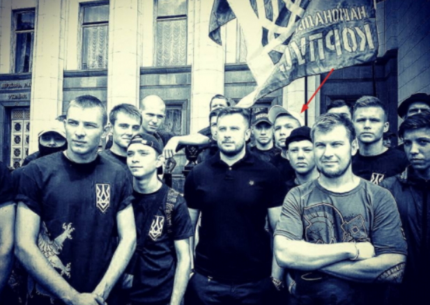 Сын нардепа-радикала Попова оказался поклонником Гитлера