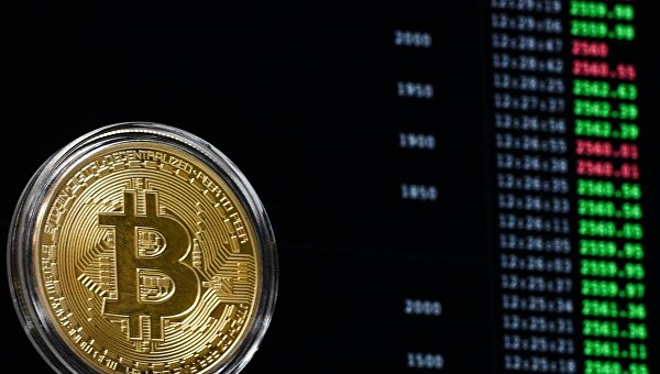 Больше $18 тысяч: биткоин побил новый исторический рекорд