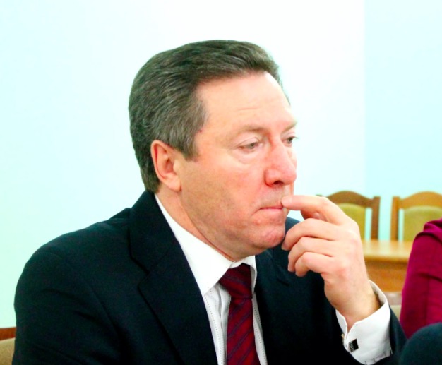 "Неустойчивый" губернатор Королев?