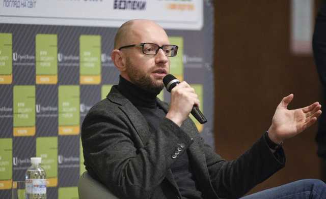 Стало известно, за что Яценюка задержали в Женеве: политик вез $50 тысяч