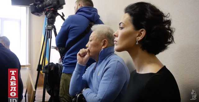 Заплаканную Астафьеву выгнали из суда, который вынес вердикт ее жениху