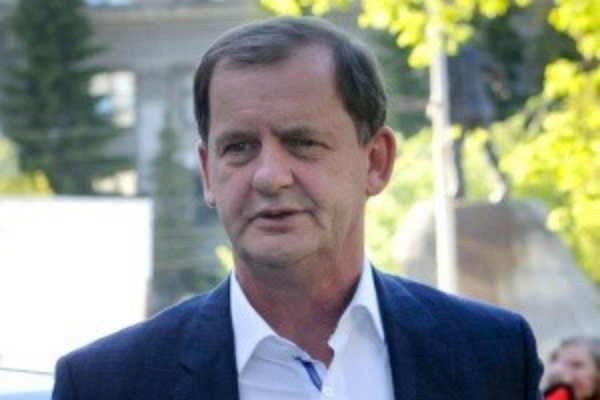 Симановский подставит президента?