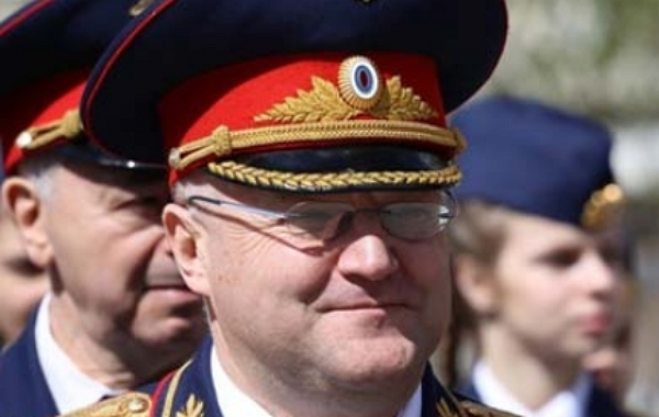 Чайка готов сковырнуть Бастрыкина с помощью Александра Дрыманова
