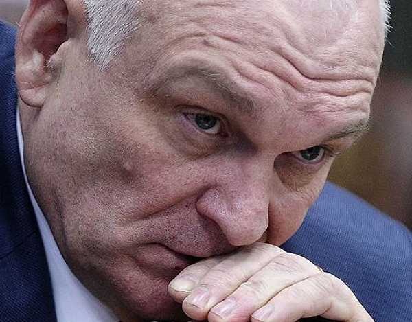 Друг Путина хочет 70 млн за то, что он "миллиардер"