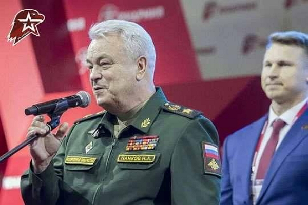 Сергей Шойгу отметил День защитника Отечества вместе с участниками форума «Я – ЮНАРМИЯ!»