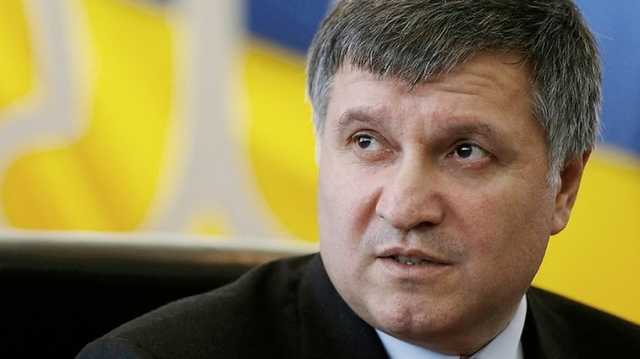 Жена Авакова получила за год 1,1 миллиона гривен зарплаты