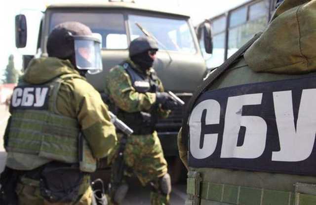 В Бахмуте офицеров СБУ проверяют по делу о вымогательстве