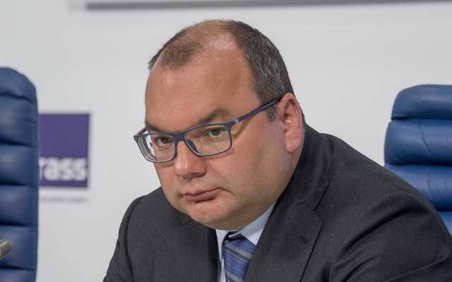Сергей Михайлов подставляет Ковальчуков?