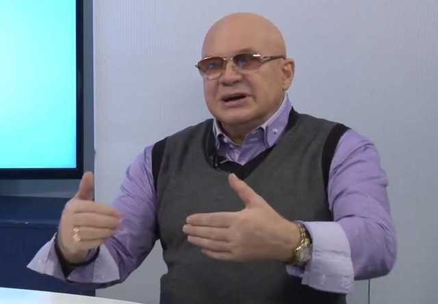 «Говорящая голова» Малеваный нарисовал себе медаль и погоны генерала