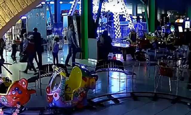 Появилось новое видео начала пожара в «Зимней вишне»