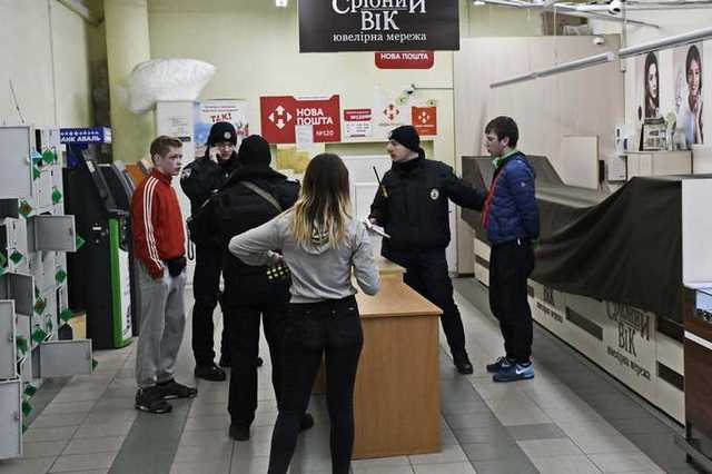 В Киеве ночью ограбили и побили продюсера известного телеканала
