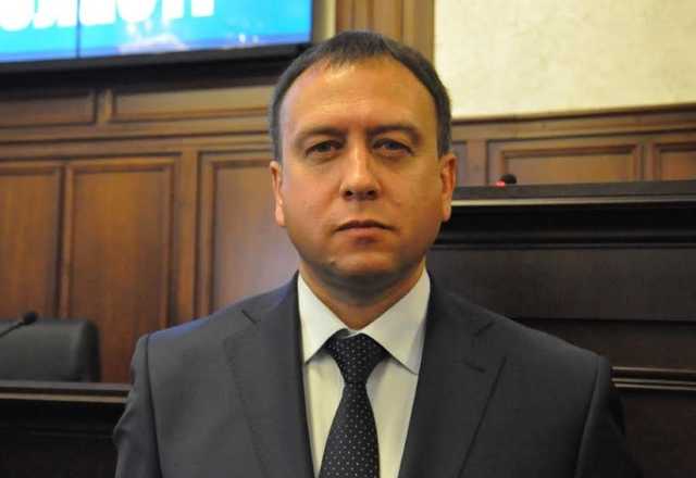 Пригодившийся пенсионер: зачем Луценко достал из нафталина Николая Кармазина?