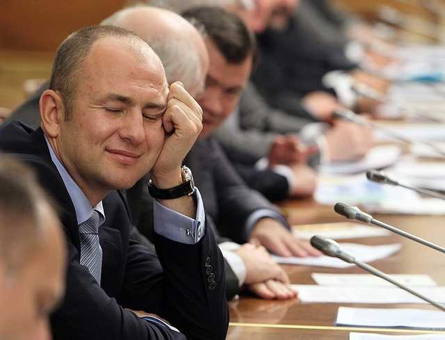 Мельниченко "придавил" Дерипаску и Чемезова