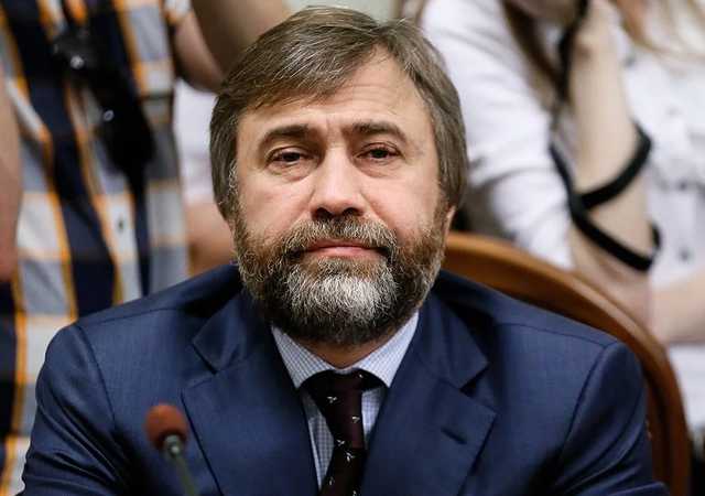 Новинский принудительно выкупит акции у миноритариев Юнекс Банка