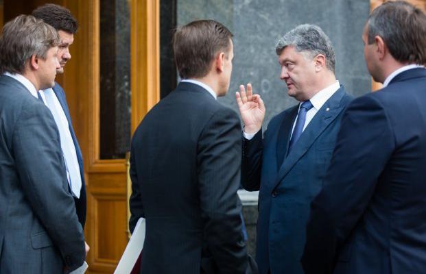 Украинскому бизнесу готовят новый сюрприз: Порошенко хочет себе "карманное войско"