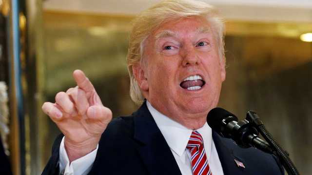 Трамп хотел бить по объектам России в Сирии, его отговорили - WSJ