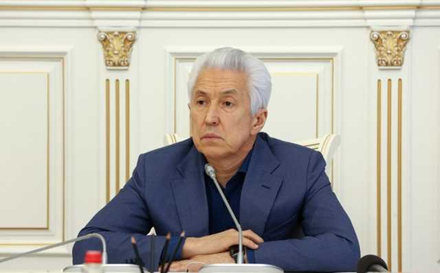 Глава Дагестана Васильев не экономит на депутатах