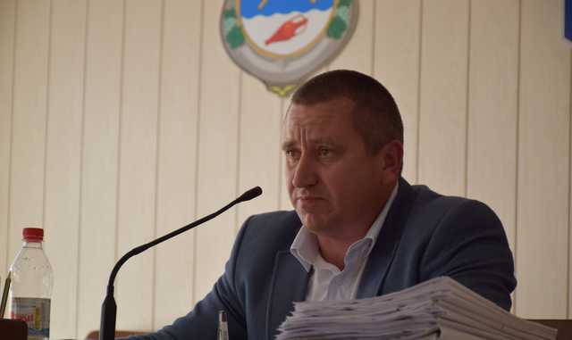 В Николаеве депутат-радикал угрожал полицейским, защищая виновника ДТП с пострадавшими