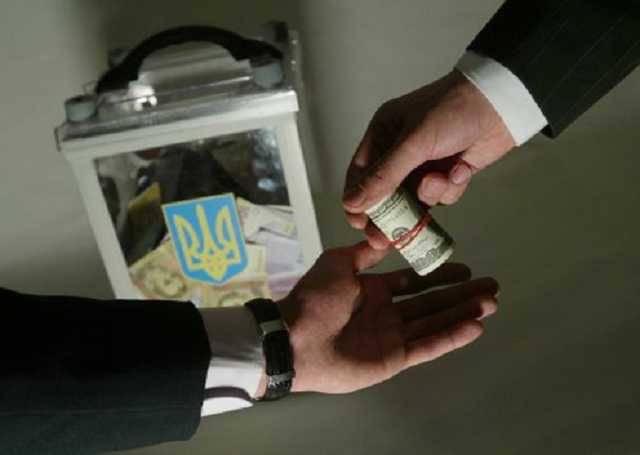 В Кировоградской области будущие политики «покупали» голоса избирателей по 200 гривен