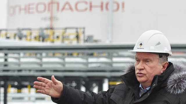 Роснефть оттолкнулась от финансовой пропасти