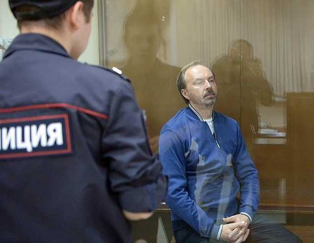 Любимый менеджер Дерипаски просит условного срока