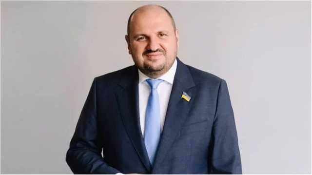 Суд отказался продлевать обязанности Розенблату