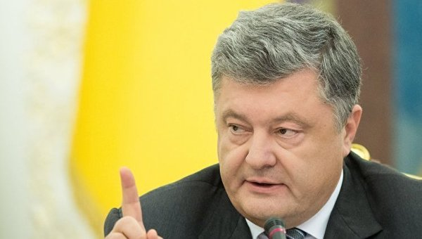 Порошенко перечислил первых возможных "клиентов" антикорсуда