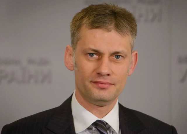 Нардеп Сидорович обвиняет Генпрокуратуру, Минфин и Приватбанк в содействии разворовыванию госсредств