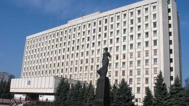 В Киевоблсовете хотят повысить зарплату служащим аппарата