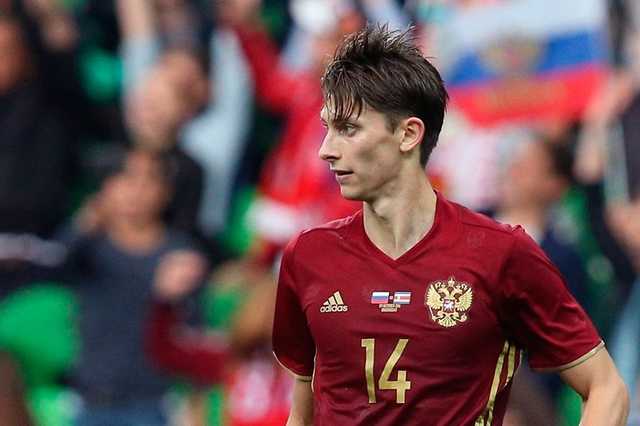 ФИФА оштрафовала двух защитников сборной России по футболу