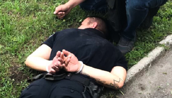 В Киеве на крупной взятке попался коп патрульной полиции
