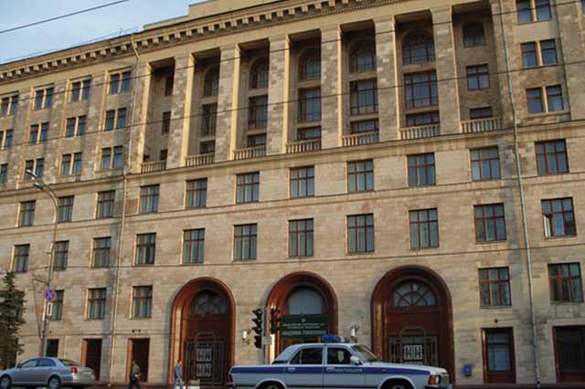 Со здания академии управления МВД украли чугунного двуглавого орла