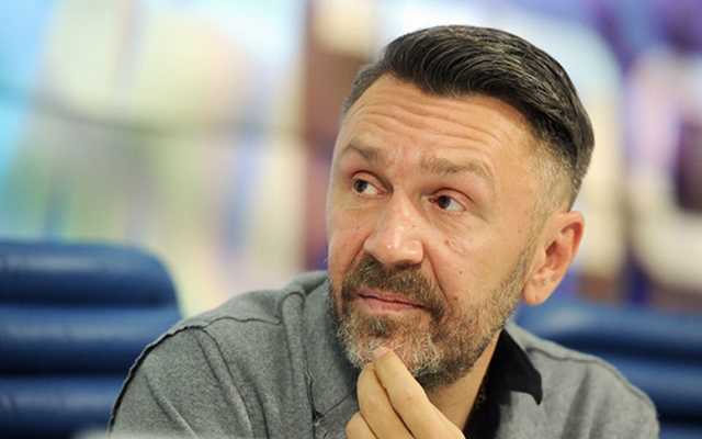 Шнур в активном поиске: СМИ приписали скандальному рокеру еще один роман