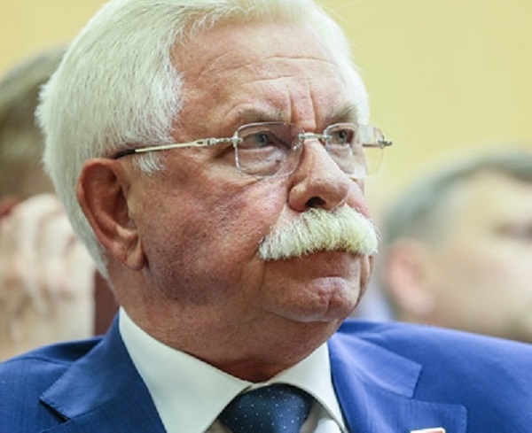 «После трехдневного запоя Ельцин пытался сбежать в американское посольство»