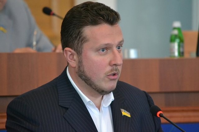 Близкие к скандальному нардепу Яценко фирмы "выкачали" 23 млн на посредничестве