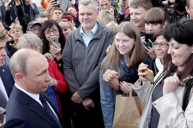 Омскую недостроенную гостиницу прикрыли от Путина
