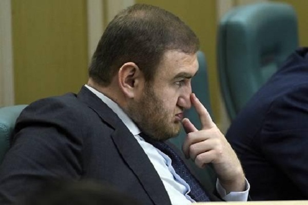 Когда говорят деньги, закон молчит?