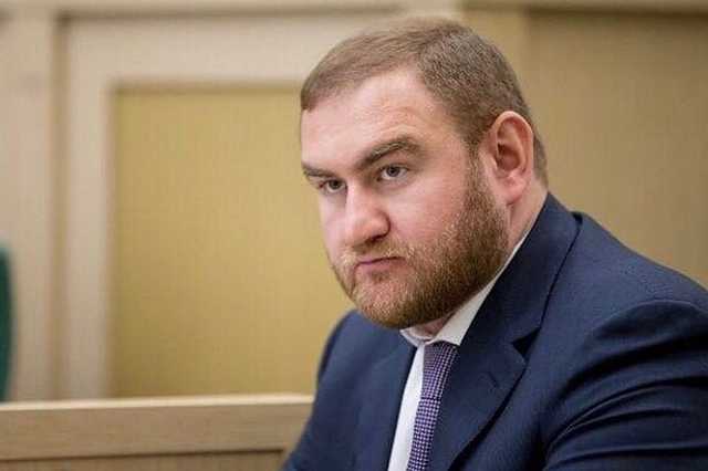 Как сенатор Арашуков подрывает доверие к Москве