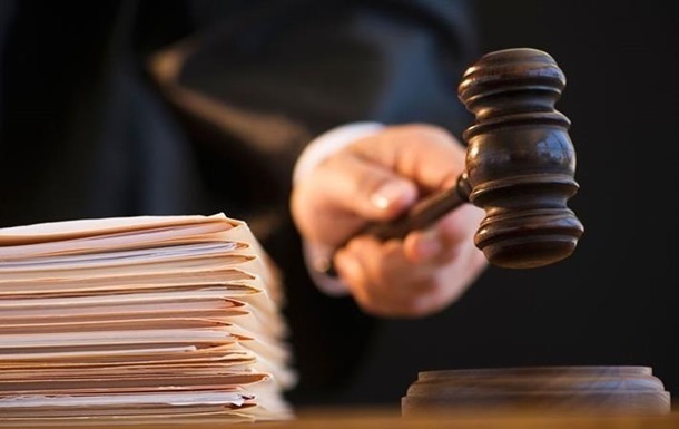 Суд разрешил задержать майора Мельниченко, его имущество арестовывают