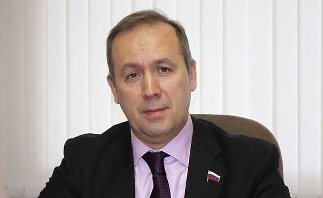 Ринат Хайров – подводная часть айсберга благосостояния народного избранника
