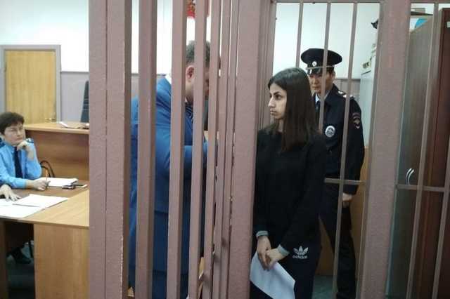 Суд освободил всех трех сестер Хачатурян из-под ареста