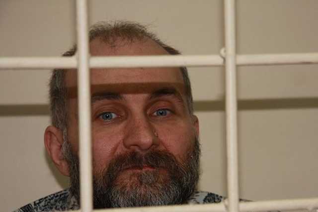 Делавшего кукол из умерших девочек мужчину предложили поместить в интернат