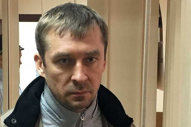 Миллиарды черпали полковником